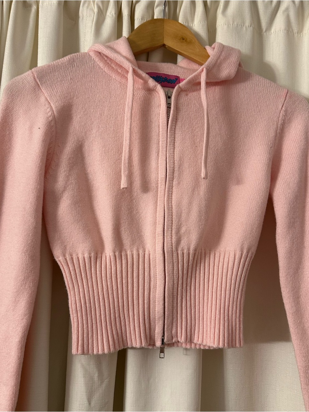Edikted Sweater - Picture 3 of 6